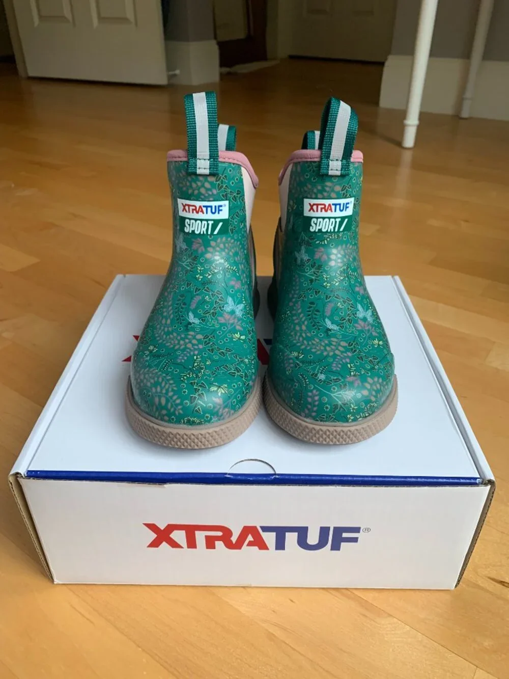 NWT - Xtratuf Women's Ankle Deck Boot Sport
